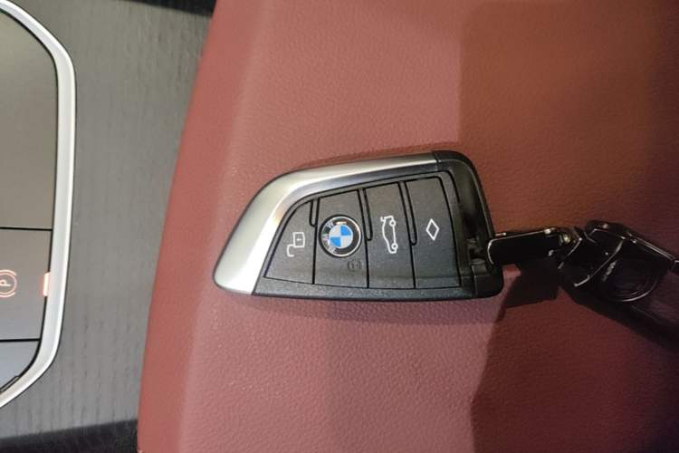 Used BMW 3 Series 2025 325Li M Sport Package Vehicle Key