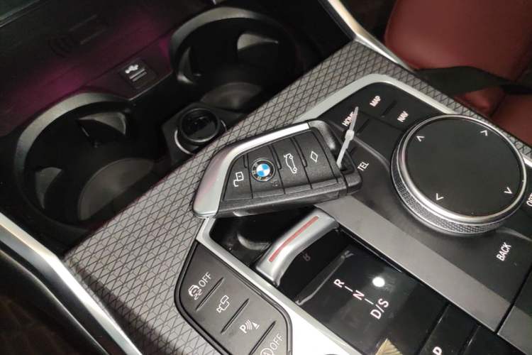 Used BMW 3 Series 2025 330Li M Sport Shadowline Package Vehicle Key