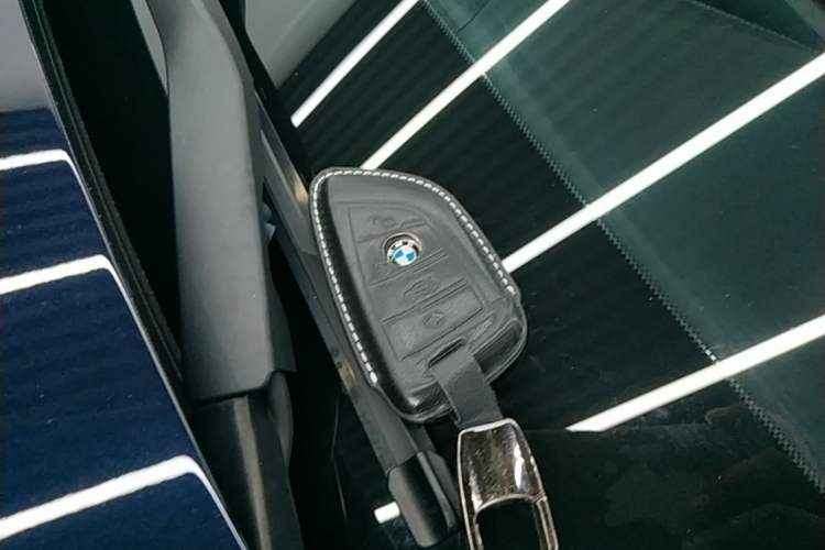 Used BMW 3 Series 2025 325Li M Sport Package Vehicle Key