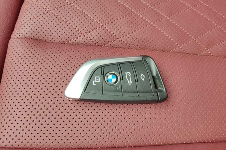 Used BMW 3 Series 2025 325Li M Sport Package Vehicle Key