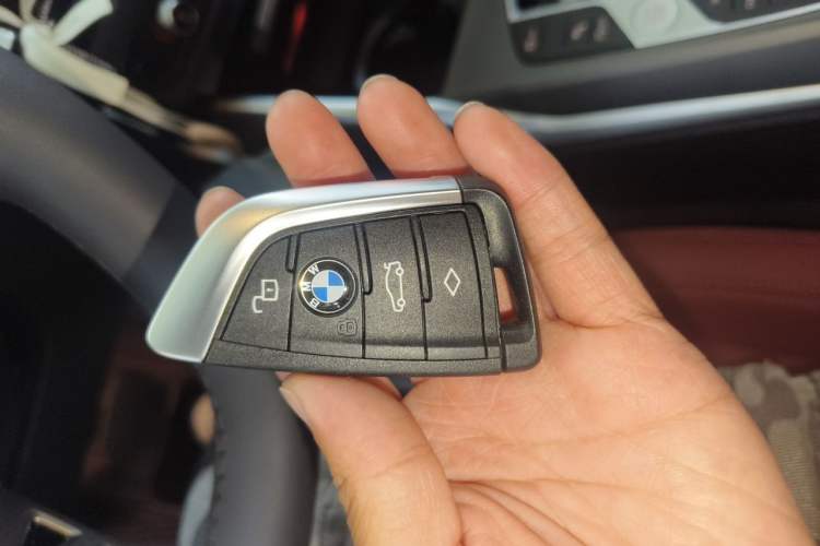 Used BMW 3 Series 2025 325i M Sport Package Vehicle Key