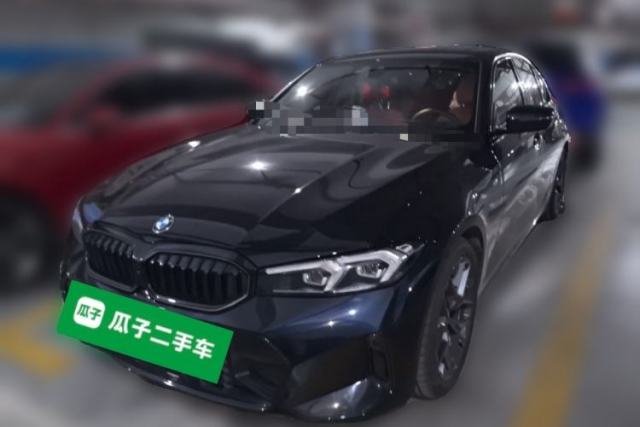 Ojetý BMW 3 Series 2025 330i M Sport Night Edition Package