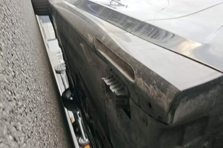 Used BMW 3 Series 2025 325i M Sport Package Chassis Front Right