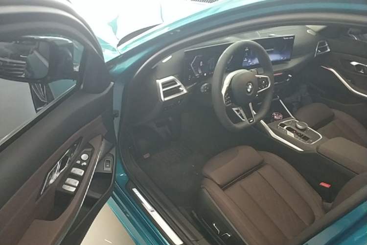 Used BMW 3 Series 2025 325Li M Sport Package Driver Seat