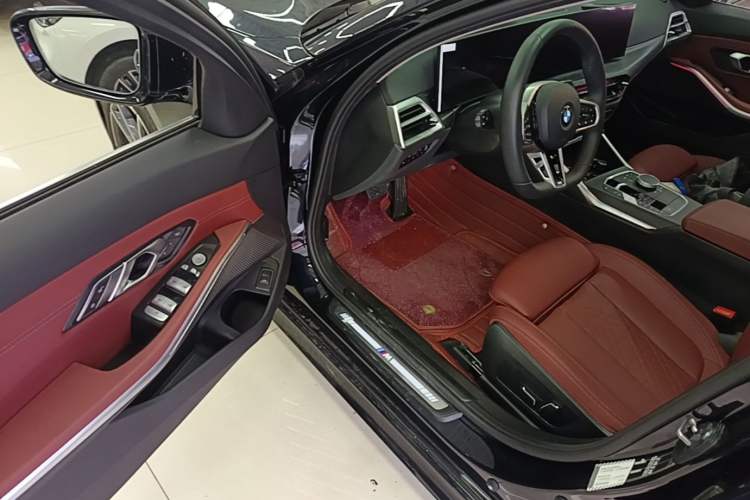 Used BMW 3 Series 2025 325Li M Sport Package Driver Seat