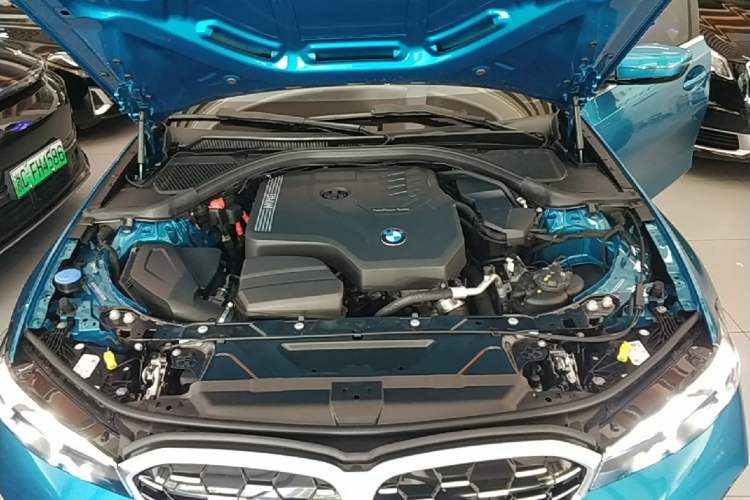 Used BMW 3 Series 2025 325Li M Sport Package Engine Bay