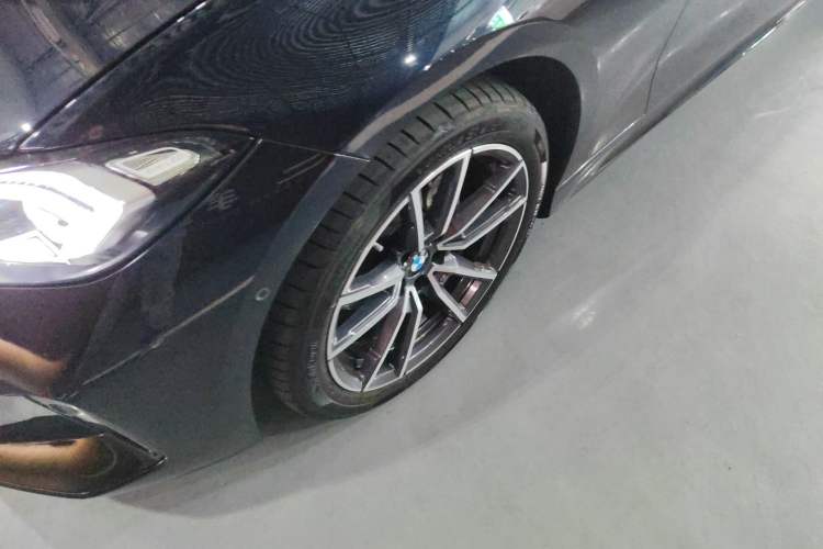 Used BMW 3 Series 2025 325Li M Sport Package Exterior 4