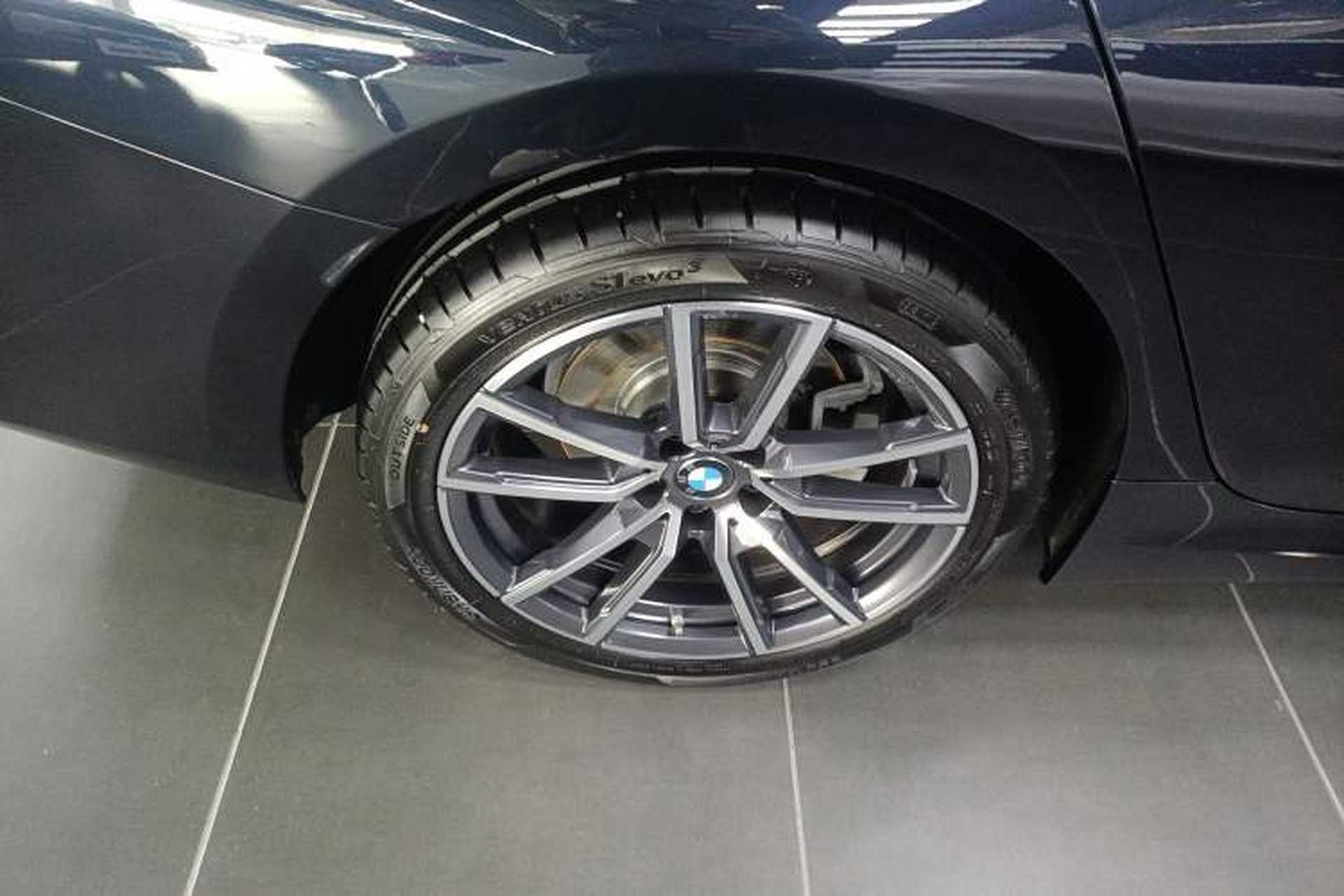 Used BMW 3 Series 2025 325Li M Sport Package Exterior 5