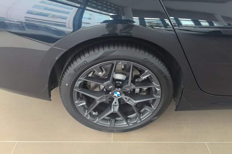 Used BMW 3 Series 2025 330Li M Sport Shadowline Package Exterior 5