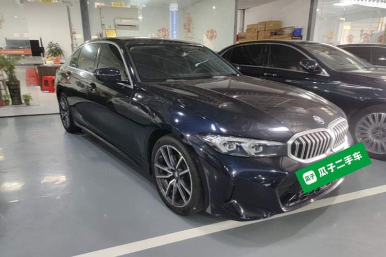 Used BMW 3 Series 2025 325Li M Sport Package Front Right 45 Deg