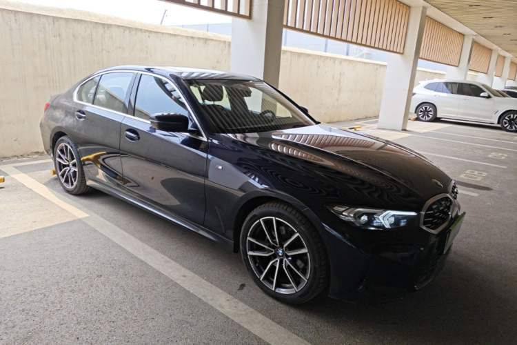 Used BMW 3 Series 2025 325i M Sport Package Front Right 45 Deg