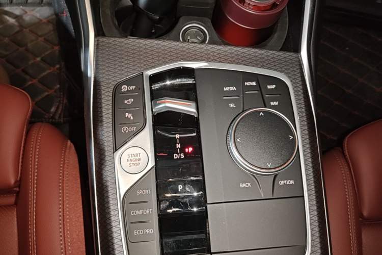 Used BMW 3 Series 2025 330Li M Sport Shadowline Package Gear Lever