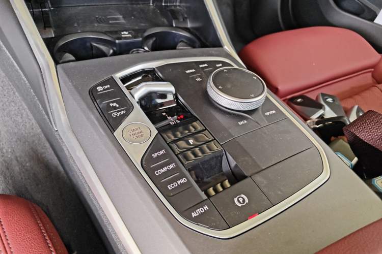 Used BMW 3 Series 2025 325i M Sport Package Gear Lever