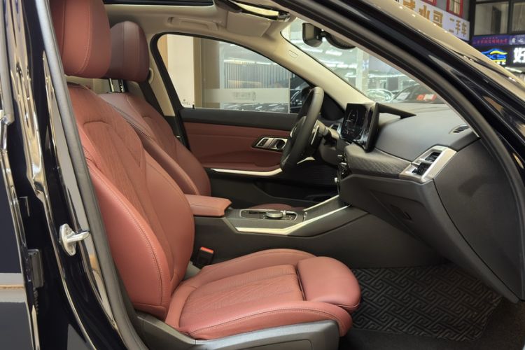 Used BMW 3 Series 2025 325Li M Sport Package Interior 11