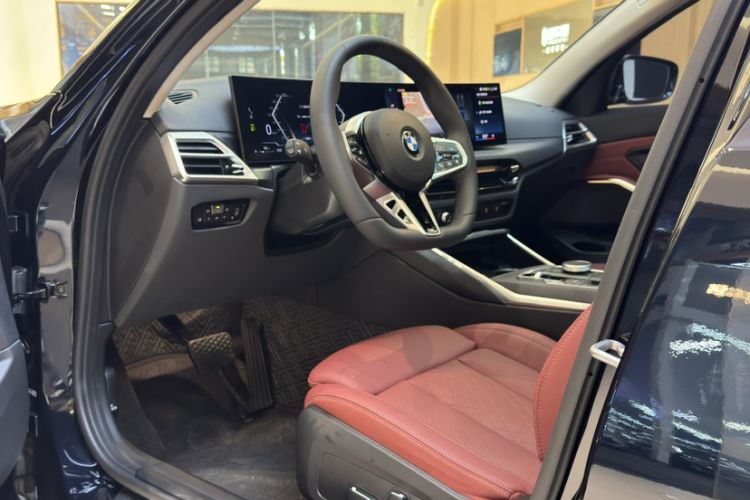 Used BMW 3 Series 2025 325Li M Sport Package Interior 12