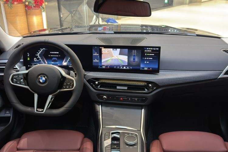 Used BMW 3 Series 2025 325Li M Sport Package Interior 4