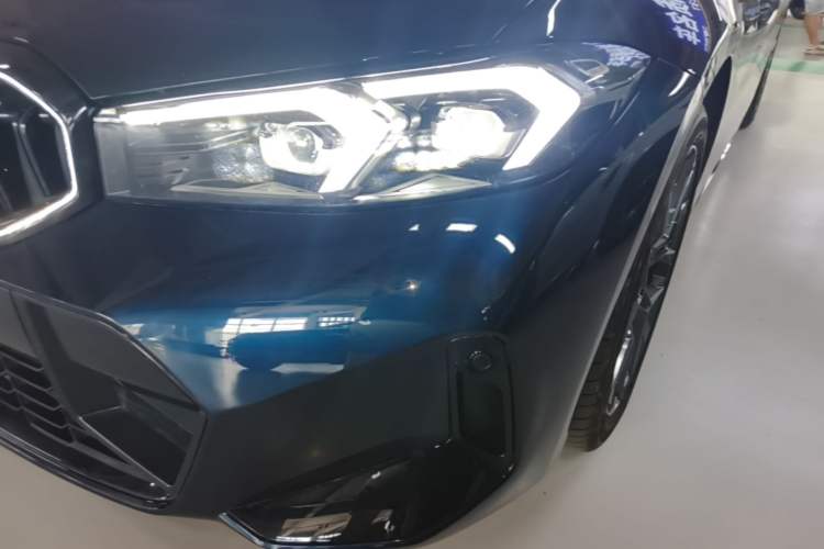 Used BMW 3 Series 2025 330Li M Sport Shadowline Package Left Front Headlight