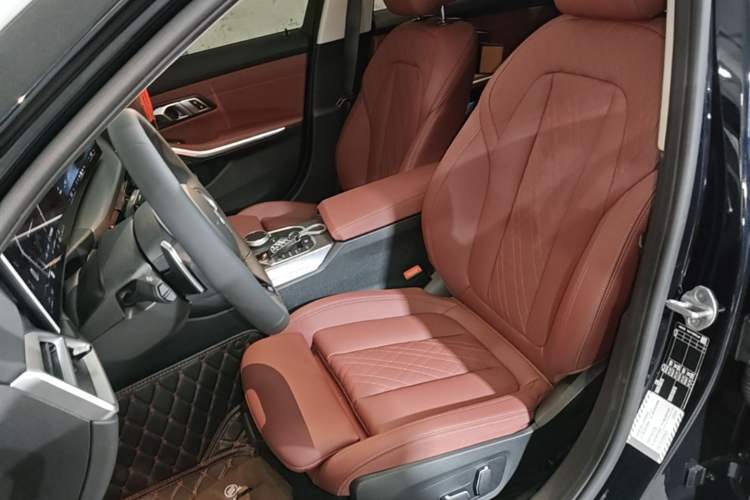 Used BMW 3 Series 2025 330Li M Sport Shadowline Package Left Front Seat