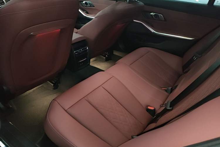 Used BMW 3 Series 2025 325Li M Sport Package Left Rear Seat