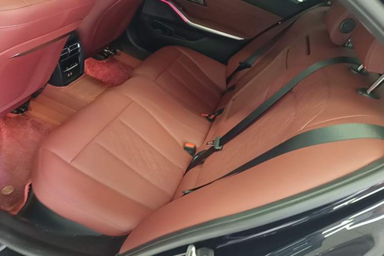 Used BMW 3 Series 2025 325Li M Sport Package Left Rear Seat