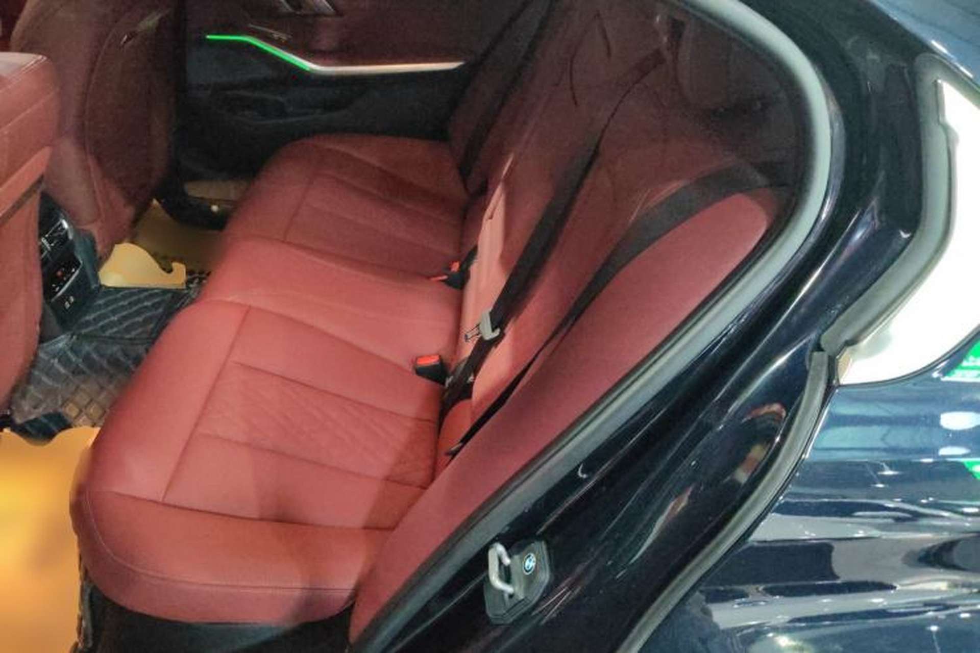 Used BMW 3 Series 2025 325Li M Sport Package Left Rear Seat