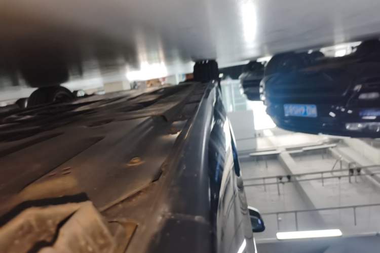 Used BMW 3 Series 2025 330Li M Sport Shadowline Package Left Side Sill