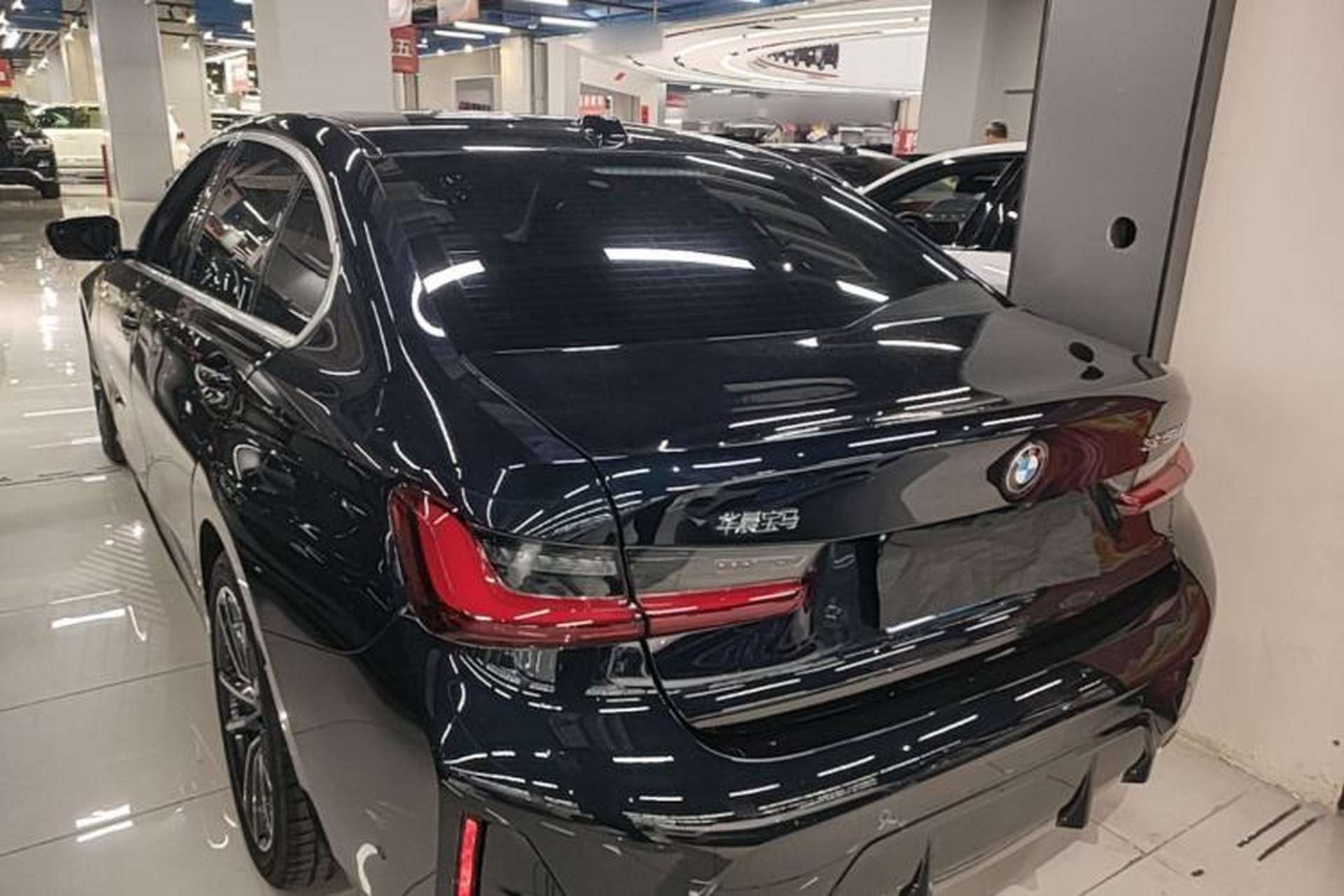 Used BMW 3 Series 2025 325Li M Sport Package Rear Left 45 Deg