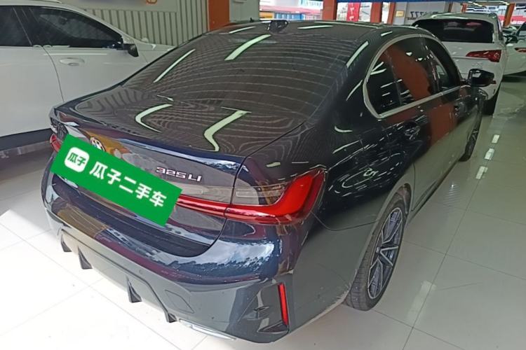 Used BMW 3 Series 2025 325Li M Sport Package Rear Right 45 Deg