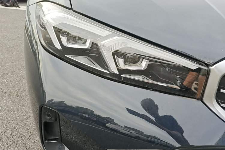 Used BMW 3 Series 2025 325i M Sport Package Right Front Headlight