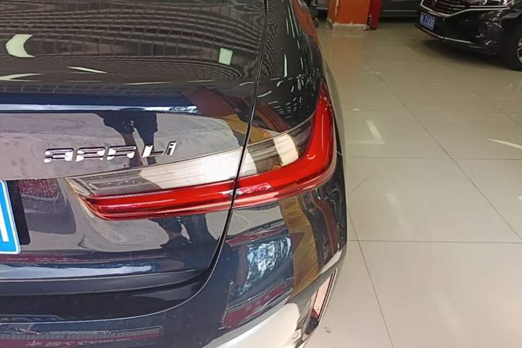 Used BMW 3 Series 2025 325Li M Sport Package Right Rear Taillight