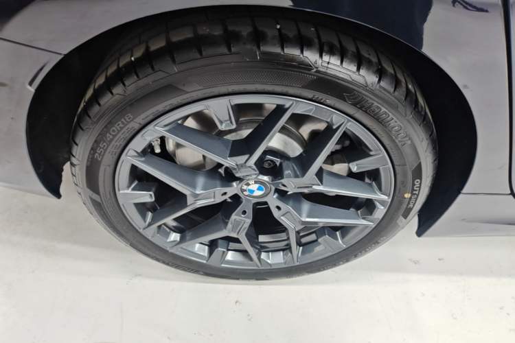 Used BMW 3 Series 2025 330i M Sport Night Edition Package Right Rear Wheel Hub