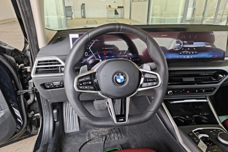 Used BMW 3 Series 2025 325i M Sport Package Steering Wheel