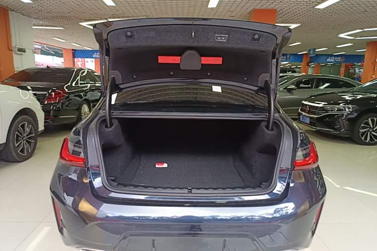 Used BMW 3 Series 2025 325Li M Sport Package Trunk
