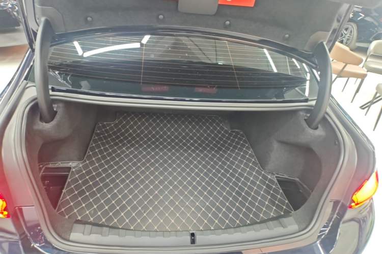 Used BMW 3 Series 2025 330i M Sport Night Edition Package Trunk