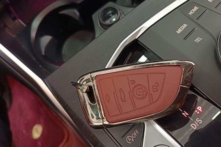 Used BMW 3 Series 2025 325Li M Sport Package Vehicle Key