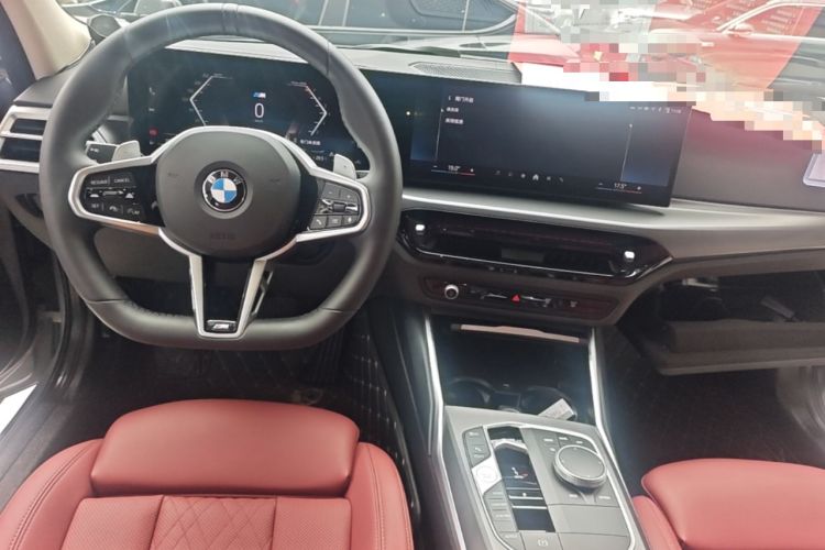 Used BMW 3 Series 2025 325i M Sport Package Center Console
