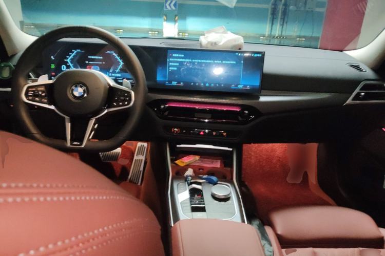 Used BMW 3 Series 2025 330Li M Sport Shadowline Package Center Console