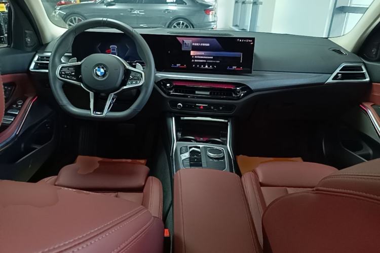 Used BMW 3 Series 2025 330Li M Sport Shadowline Package Center Console