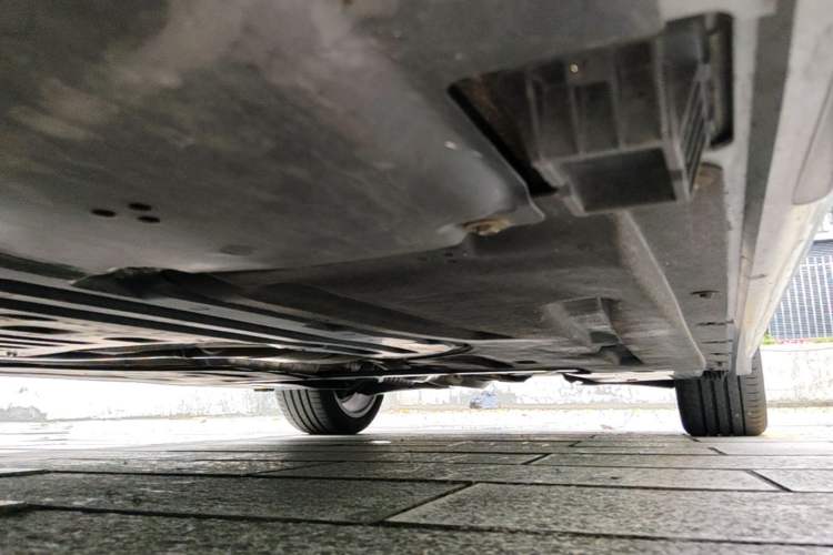 Used BMW 3 Series 2025 330Li M Sport Shadowline Package Chassis Front Left