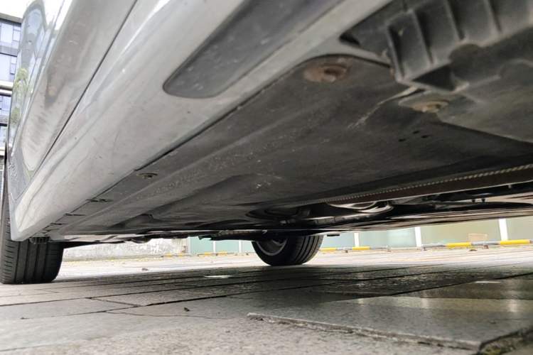 Used BMW 3 Series 2025 330Li M Sport Shadowline Package Chassis Front Right