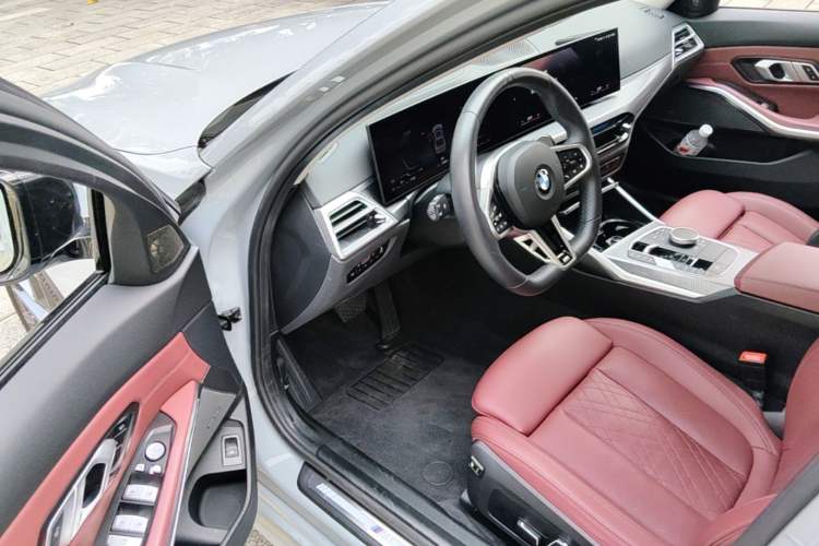 Used BMW 3 Series 2025 330Li M Sport Shadowline Package Driver Seat