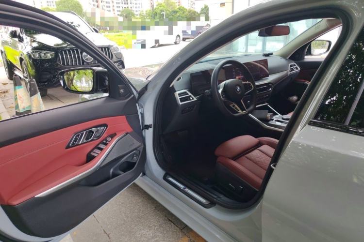 Used BMW 3 Series 2025 330Li M Sport Shadowline Package Driver Seat