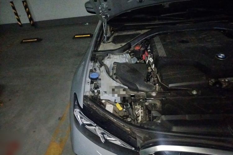 Used BMW 3 Series 2025 325i M Sport Package Engine Bay Right