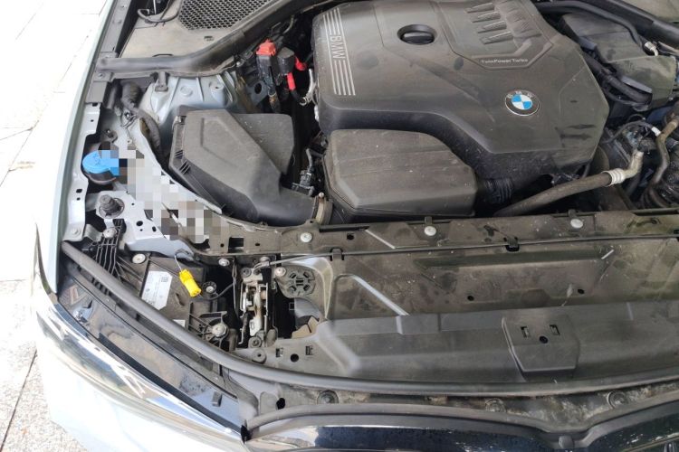 Used BMW 3 Series 2025 330Li M Sport Shadowline Package Engine Bay Right