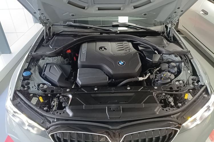 Used BMW 3 Series 2025 330Li M Sport Shadowline Package Engine Bay