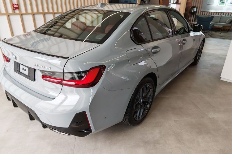 Used BMW 3 Series 2025 330Li Luxury Edition M Sport Night Edition Package Exterior 9