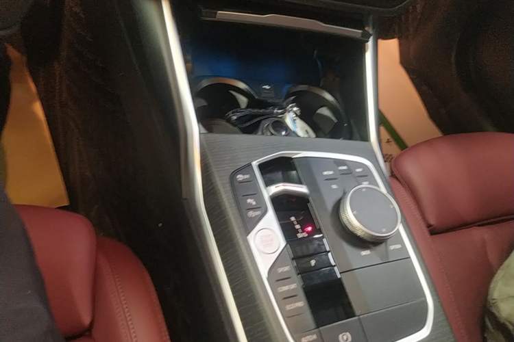 Used BMW 3 Series 2025 325Li M Sport Package Gear Lever