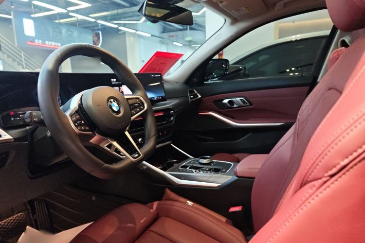 Used BMW 3 Series 2025 330Li M Sport Shadowline Package Interior 1