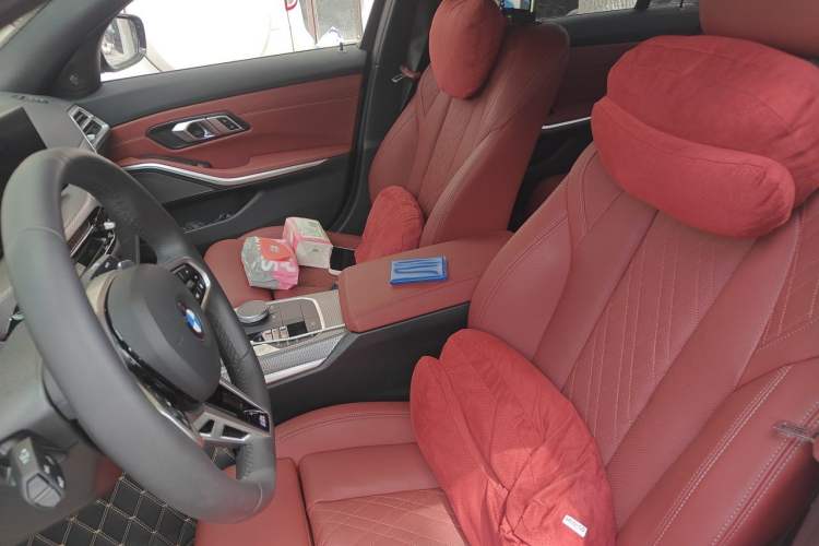 Used BMW 3 Series 2025 330Li Luxury Edition M Sport Night Edition Package Left Front Seat
