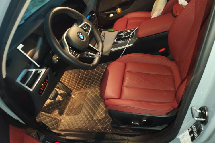 Used BMW 3 Series 2025 325Li M Sport Package Left Front Seat